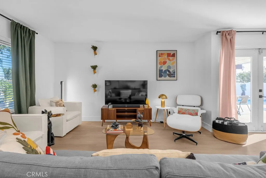 481 W Sunview, Palm Springs, California 92262 home-pic-20